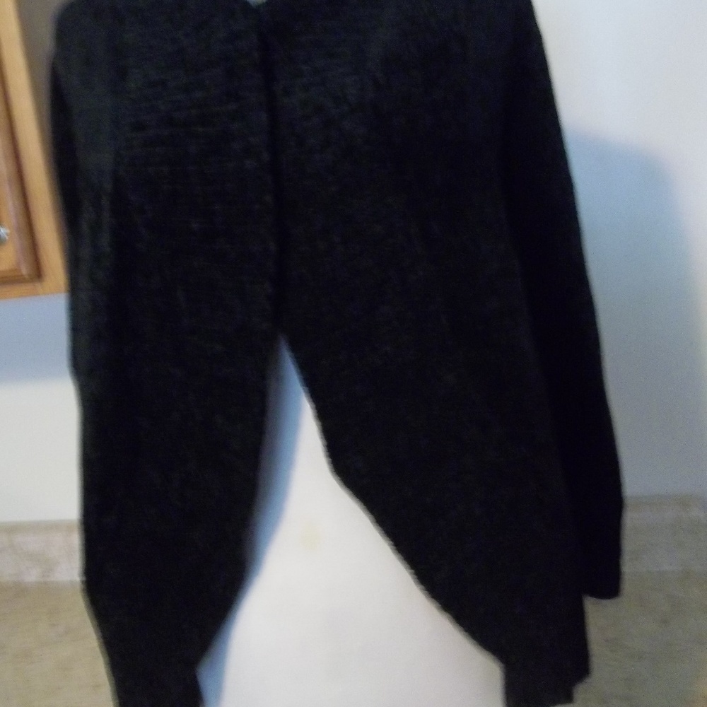 NWT STYLE & CO PETITE COMPLETER SWEATER PP  BLACK